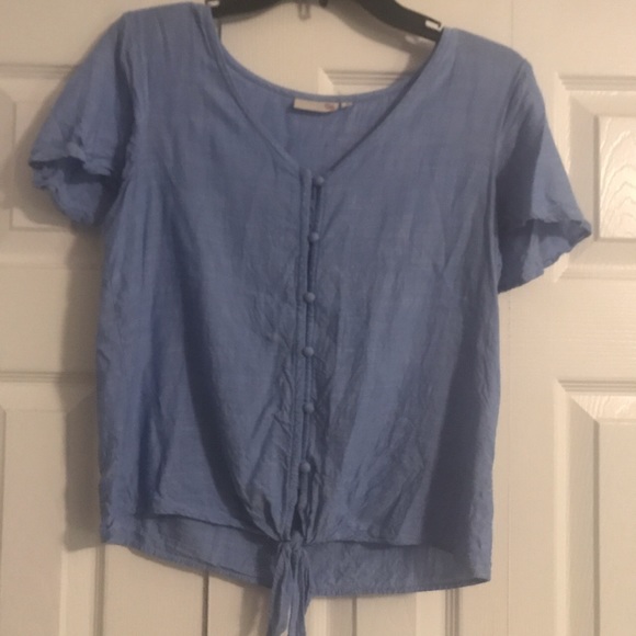 Light blue knot top - Picture 2 of 4